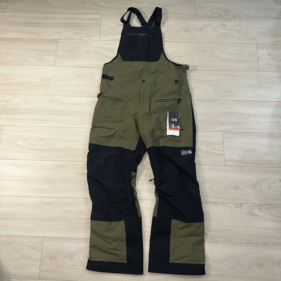 Mountain Hardware First Tracks Bib Pants size Medium Ski And Snowboard New $300 - Picture 1 of 13